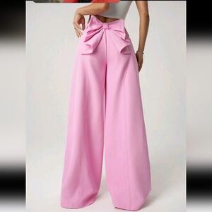 Women's Loose Fitting Pants With Oversized Bow Back Design